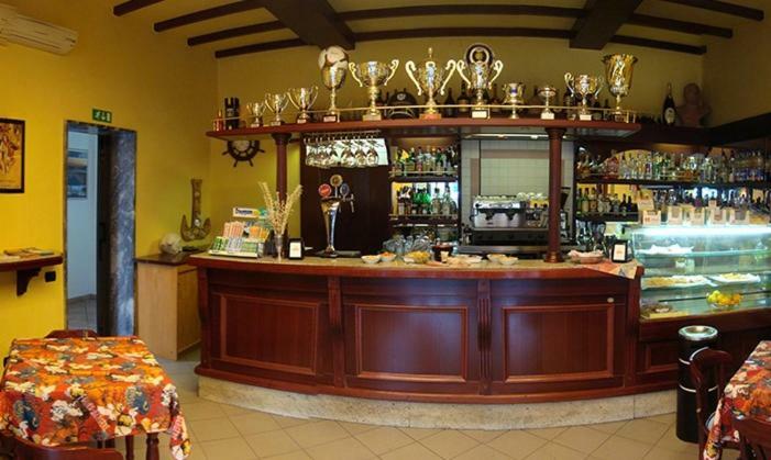 Albergo Antica Luni מראה חיצוני תמונה